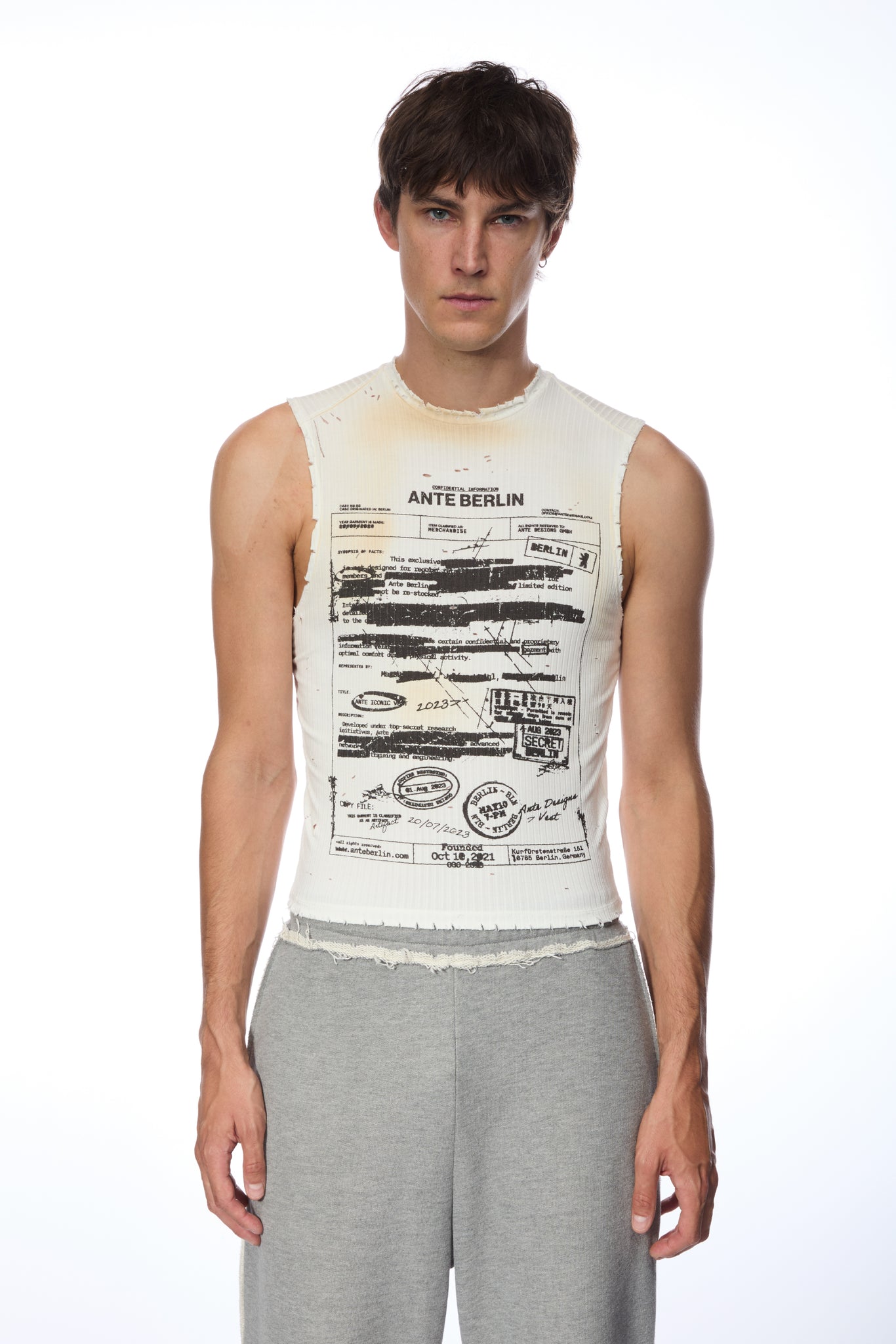 ICONIC VEST