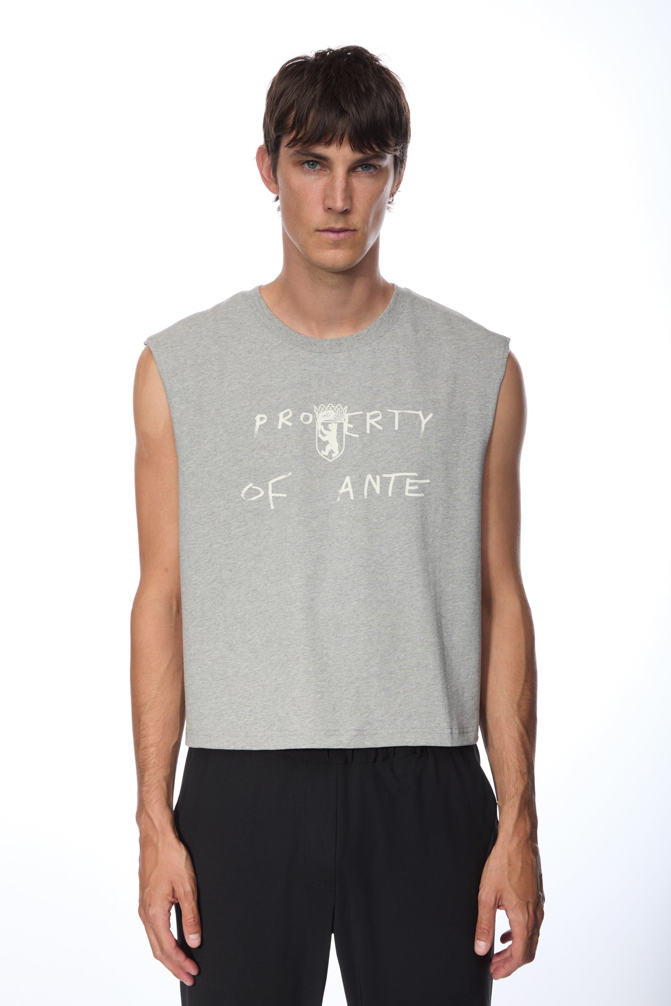PROPERTY SLEEVELESS