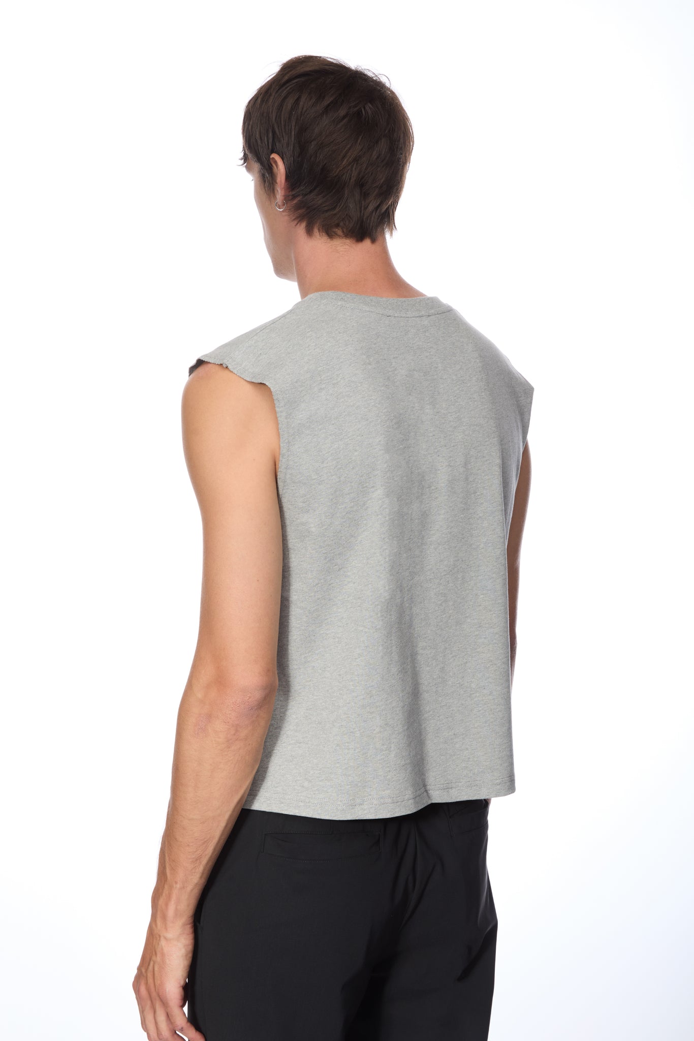 PROPERTY SLEEVELESS